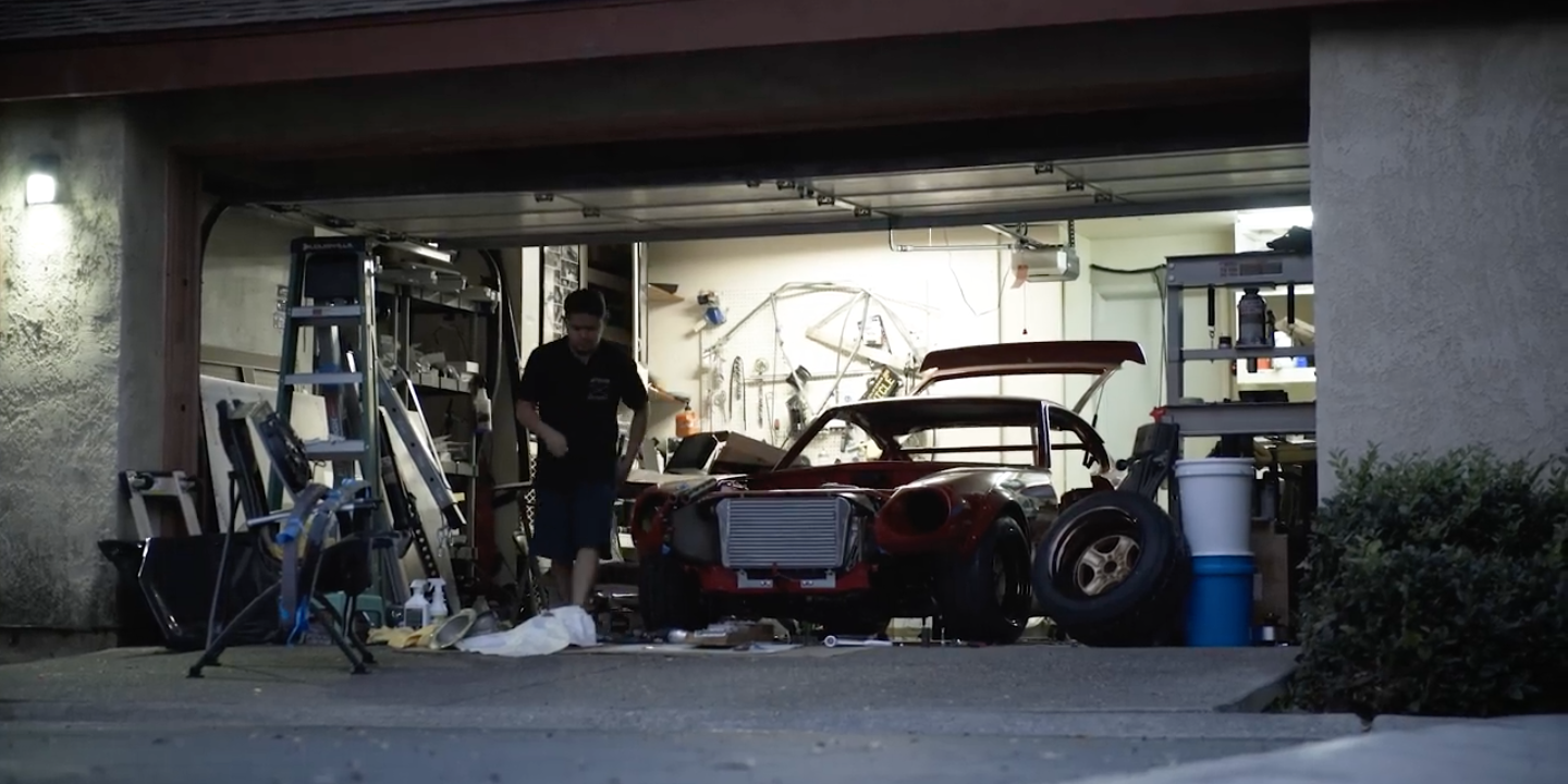 多米尼克·勒在他家的车库里建造了一辆达特桑240Z SEMA展示车