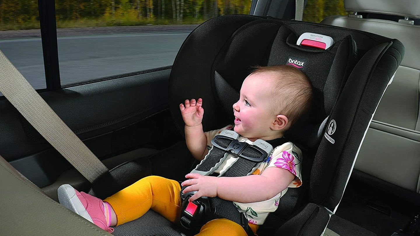 适合3岁儿童的最佳汽车座椅:可靠和安全的交通工具