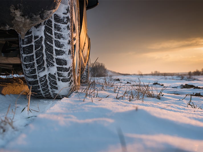 易趣冬季轮胎大减价!此外，汽车交易从亚马逊，RevZilla，北方工具，和更多