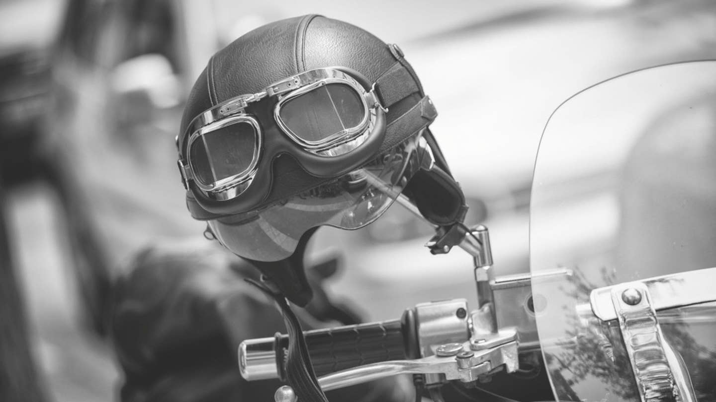 最佳摩托车护目镜:视野，安全性和风格