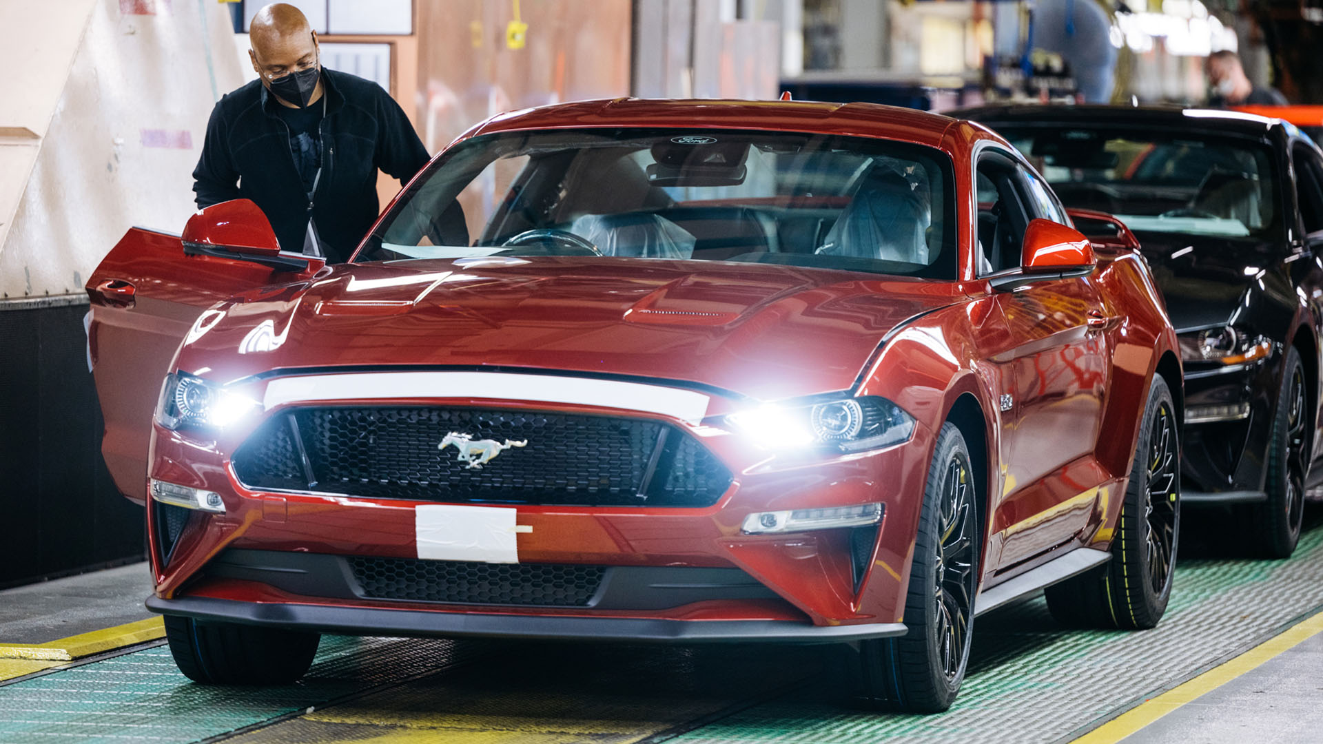 福特承诺投资37亿美元在美国生产新款Ranger、野马和商用电动汽车