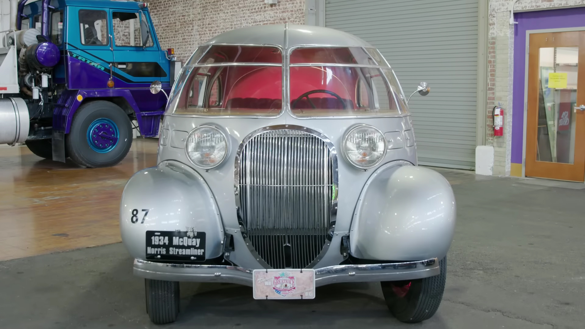 这辆1934年的McQuay-Norris流线型车是一辆20世纪30年代的福特制造的奇异气泡车