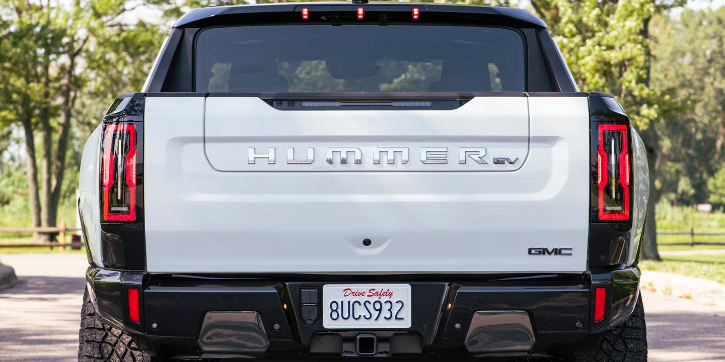 GMC悍马电动汽车尾灯的更换成本高达6100美元，再加上人工成本