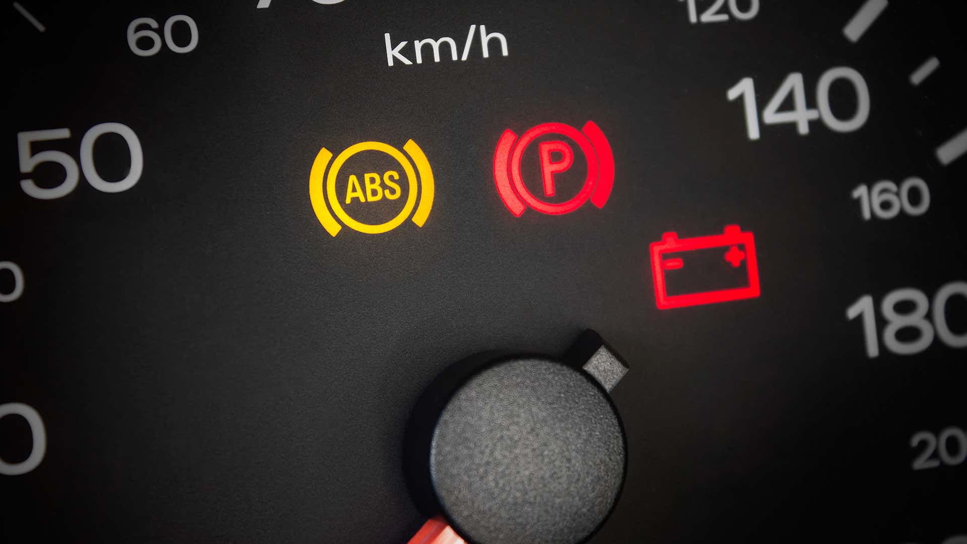 ABS灯可能由许多因素引起。