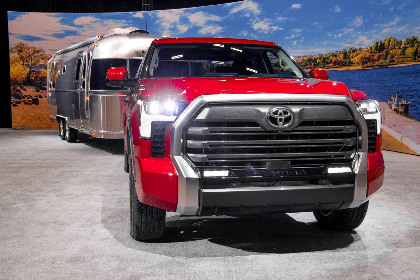 message-editor % 2 f1632094845639 - 2022 _toyota_tundra_limited_supersonicred__003.jpg