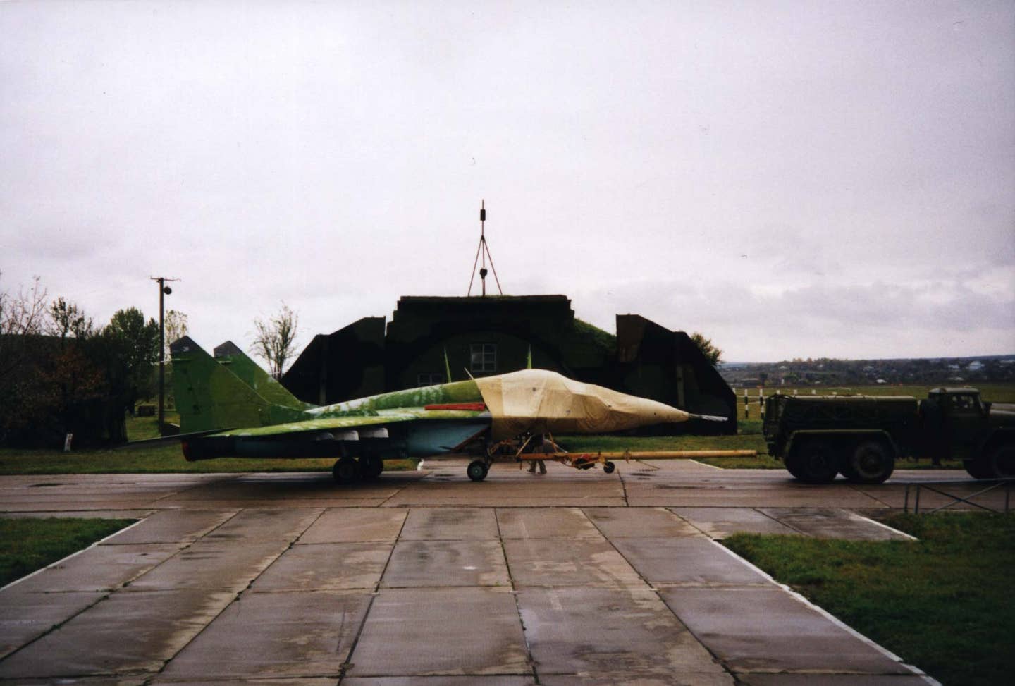 message-editor % 2 f1646834770427-moldovan_mig-29_being_towed_by_a_truck.jpg