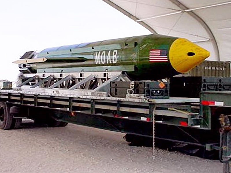 美国在阿富汗向ISIS投放了最强大的非核弹