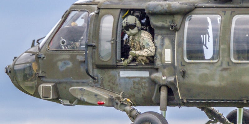 美国陆军的UH-60V将老式黑鹰带入数字时代