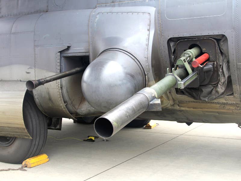 美国空军正在为其AC-130U武装直升机重建二战时期的40毫米炮弹