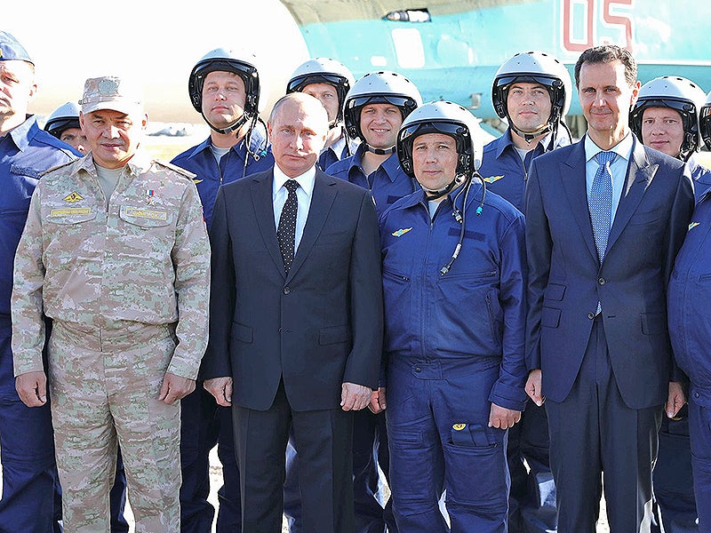 普京突然叙利亚访问期间宣布胜利,组装大区域战略