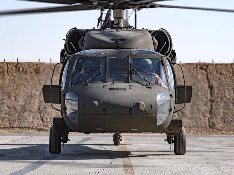 阿富汗重建的uh -60在短期内可能会损害其作战能力