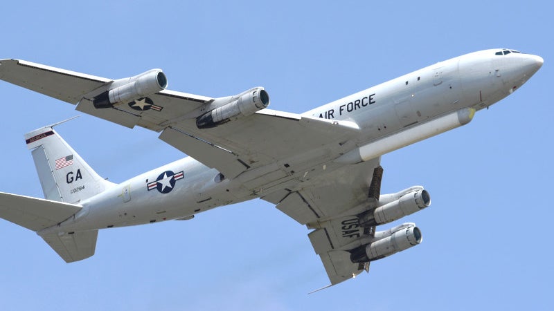 美国空军新的地面跟踪雷达计划迫切需要隐形飞行传感器卡车