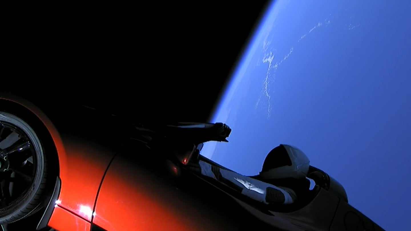 SpaceX成功向火星发射埃隆·马斯克的跑车