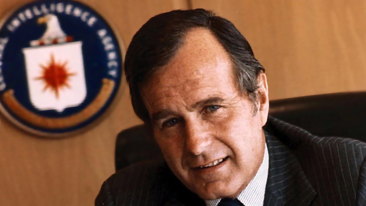 乔治·布什拯救了中央情报局