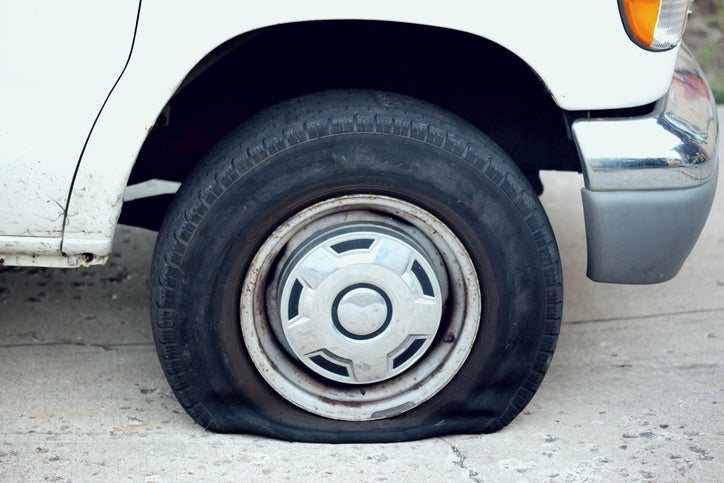 最好的轮胎修理套件:解决问题没有拖车