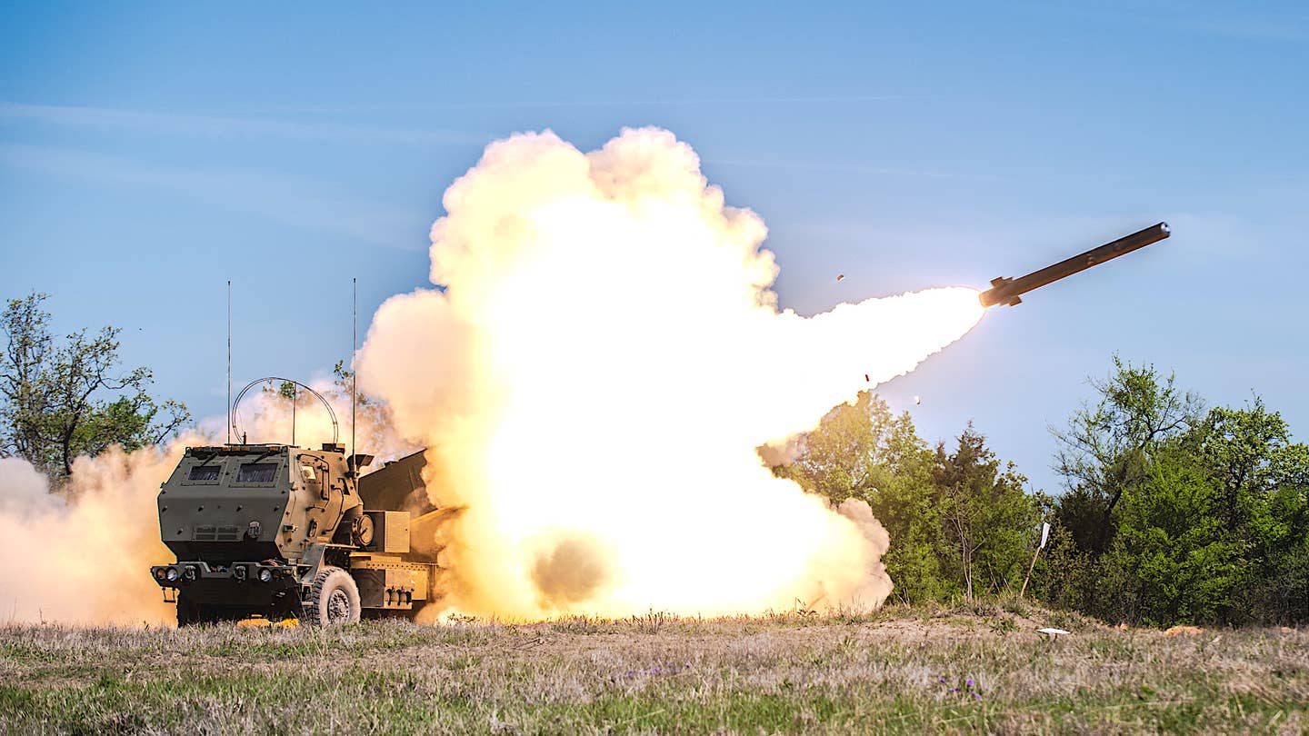 洛克希德公司进行第一次测试的新精确打击导弹军队