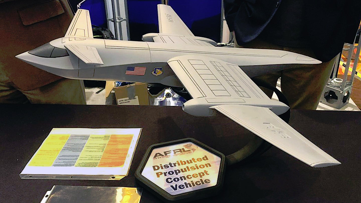 美国空军展示一款具有异国情调和潜在革命性的混合动力升降机模型
