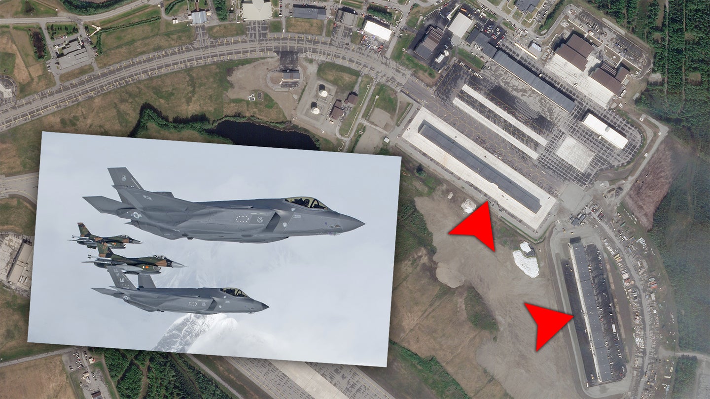 f -35战斗机在阿拉斯加新基地筑巢，标志着关键地区的战略转变