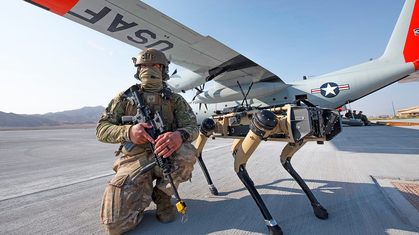 美国空军刚刚测试了用于基地安全的“机器狗”