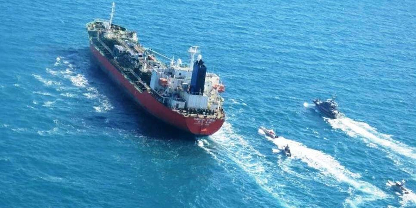 伊朗扣押油轮后韩国向霍尔木兹海峡派遣部队(更新)