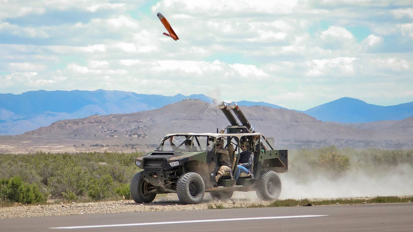 美国陆军正在测试用无人机武装轻型战术车辆(更新)