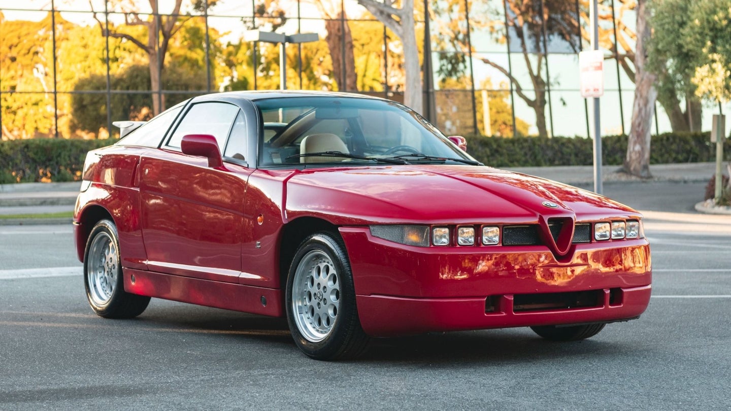 引人注目的1991年阿尔法罗密欧SZ与光荣的V6不会卖便宜