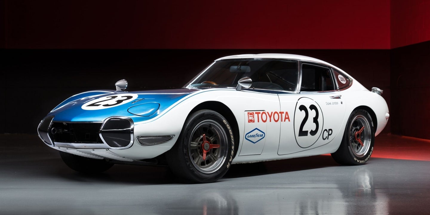 三辆1967年的丰田谢尔比2000gt有望在拍卖会上拍出数百万美元