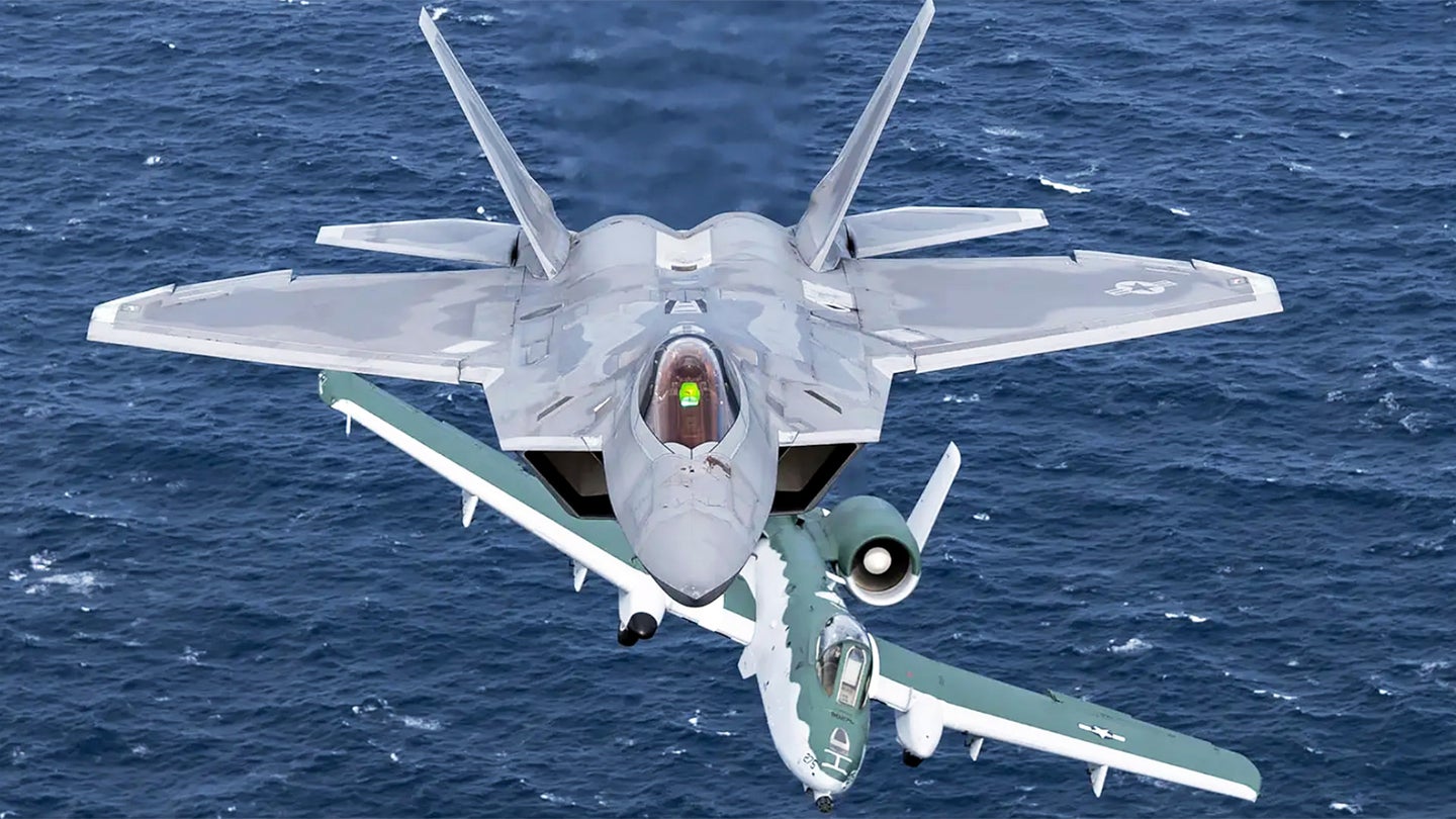 空军希望退役33架f -22，在新的预算中购买更多的f - 15ex