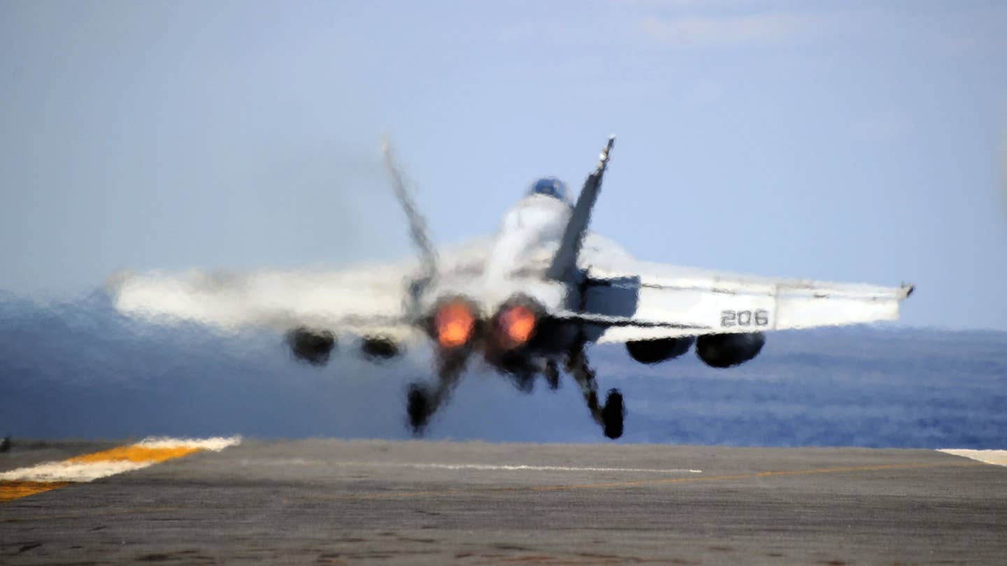 美国海军陆战队70%的F/A-18战斗机不会飞