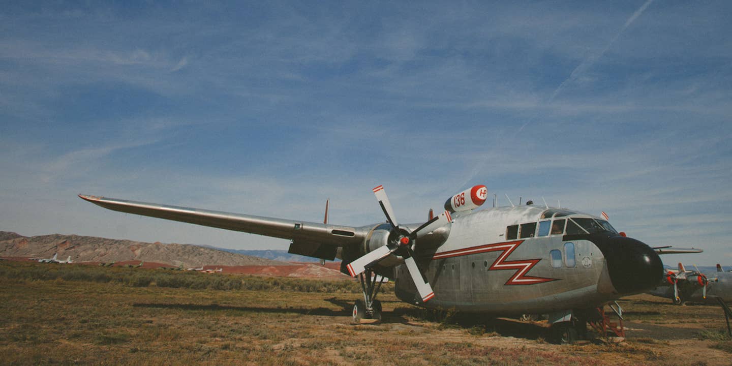 探索使用二战轰炸机抗击野火的怀俄明州公司的遗迹
