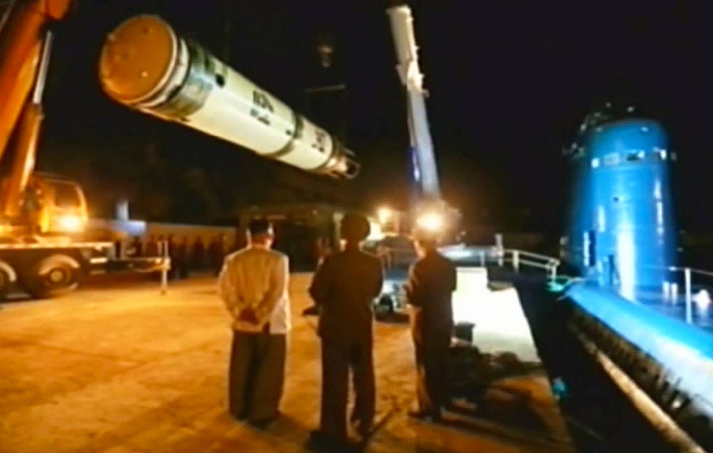 朝鲜成功试射弹道导弹的照片浮出水面