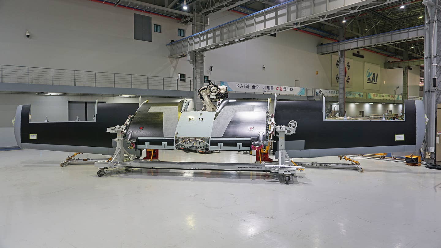 a -10的新机翼面世，美国空军希望疣猪在五年内退役