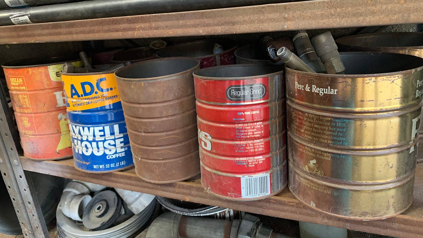 为什么旧咖啡罐是diy家车库的支柱