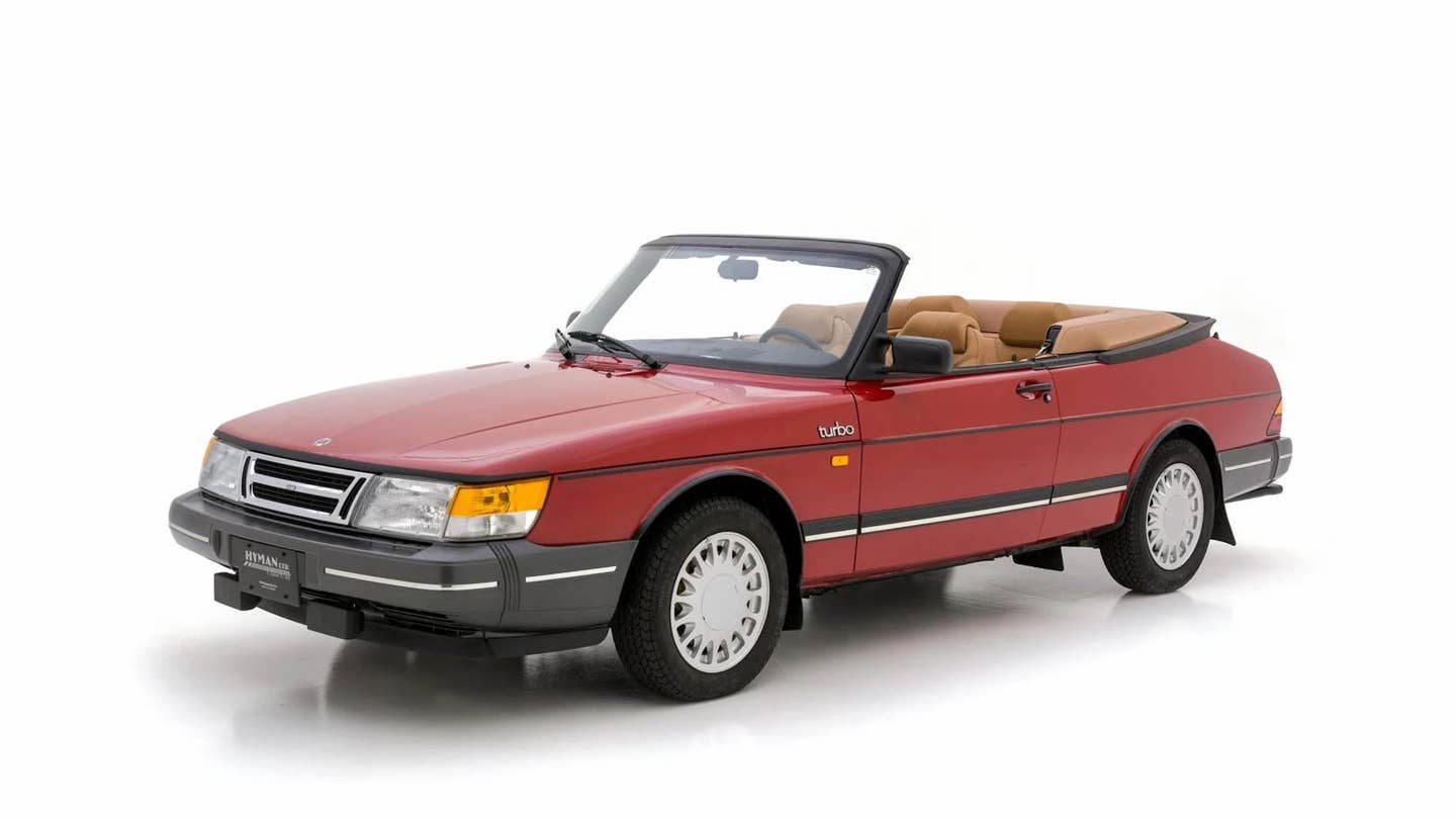 有人花了14.5万美元买了一辆1987年的萨博900