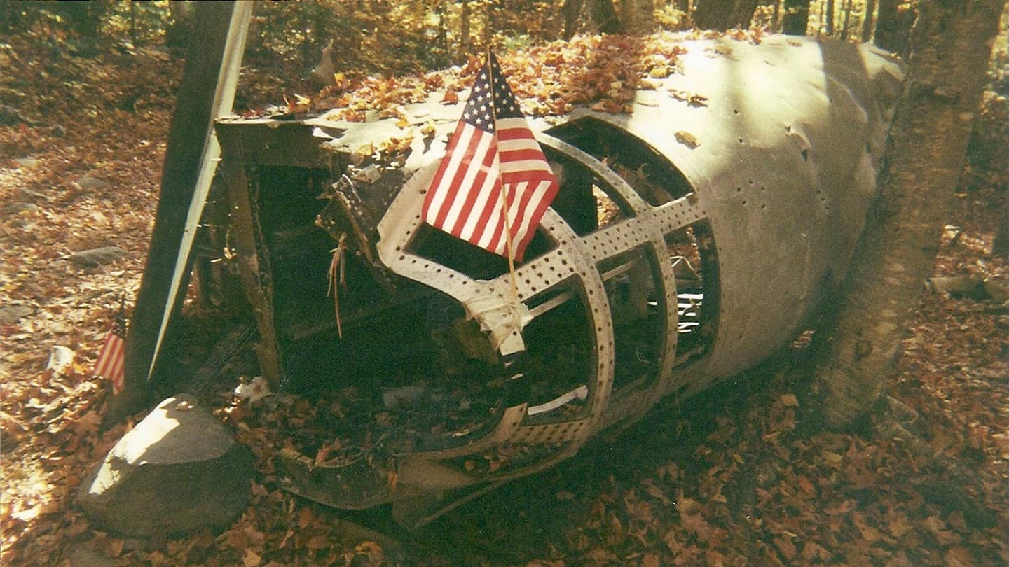 缅因州有一架坠毁的B-52轰炸机，你可以去参观