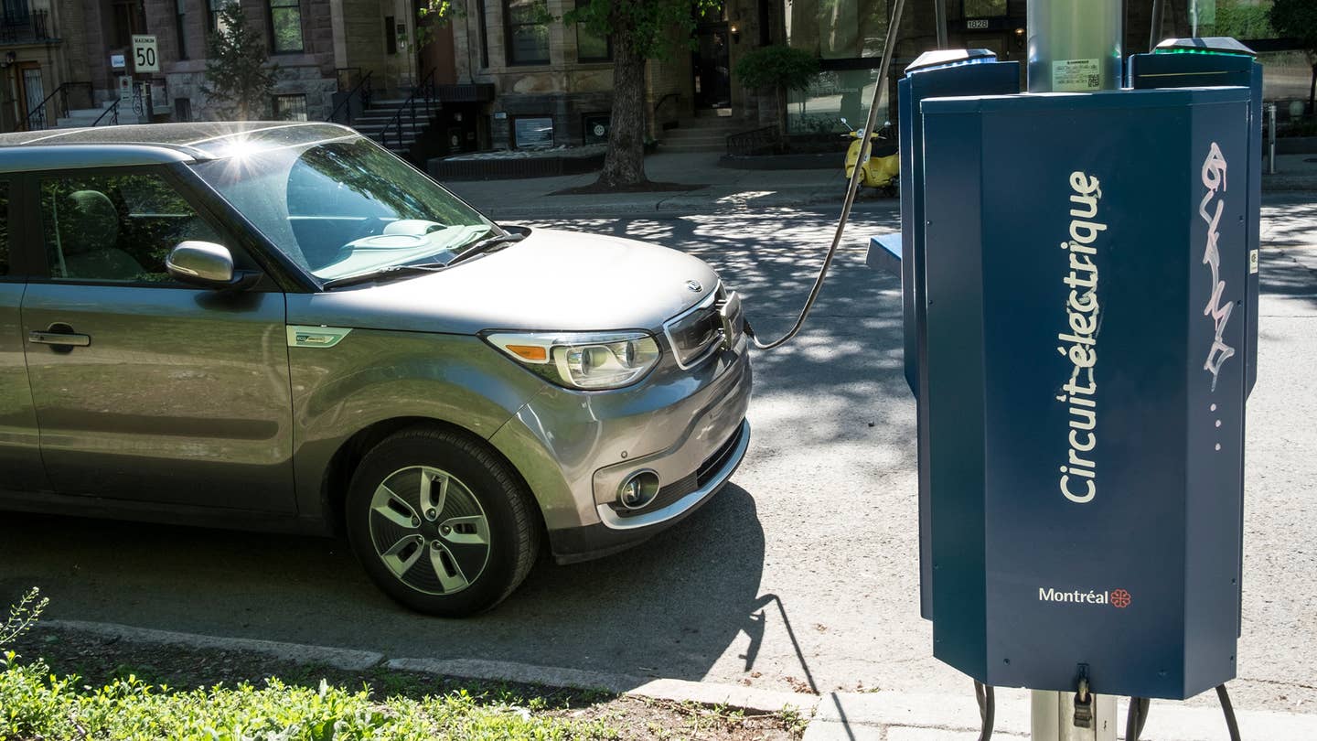 加拿大将从2026年开始执行新的电动汽车销售规定